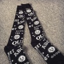 Chaussettes montantes pour femmes avec broderies 3