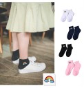 Chaussettes pour femmes avec arc-en-ciel 1