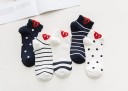 Chaussettes pour femmes avec des cœurs 3