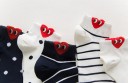 Chaussettes pour femmes avec des cœurs 4