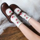 Chaussettes pour femmes avec des fraises 3