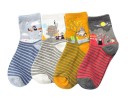 Chaussettes pour femmes avec des motifs de contes de fées 1