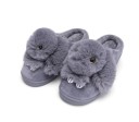 Chaussons d'intérieur pour femmes avec un petit lapin 1