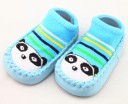 Chaussons pour enfants avec des images 4