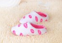 Chaussons pour femmes avec imprimé de lèvres 3
