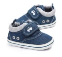 Chaussons pour garçons avec voiture 1