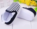 Chaussons rayés pour enfants 2