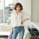 Chemise blanche pour femmes avec empiècement en dentelle dans le dos et sur les manches Coupe ample Manches trois-quarts Col classique Polyester 4