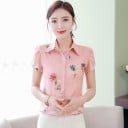 Chemise femme à manches courtes avec des manches froncées et imprimé floral Col classique Fermeture à boutons Tissu en polyester léger 2