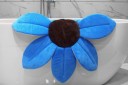 Children's Bath Mat in the Shape of a Flower J3134 19