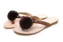 Chinelas femininas com pompom 1