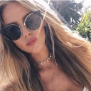 Choker doré avec des étoiles 2
