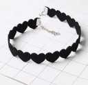 Choker med hjertemønster J679 3