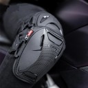 Chrániče kolen na motorku ochranné 24 x 13 cm pevná konstrukce černé pro motokros a terénní jízdu na motocyklech 4