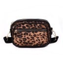 Cinturón de mujer con patrón de leopardo de cuero sintético. Bolsillo delantero con cremallera. Amplia correa negra con ganchos dorados. 18 x 2