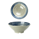 Ciotola in porcellana in stile giapponese 600 ml con fondo crema e bordo a righe blu 17,7 x 6,9 cm per zuppa di noodle 1