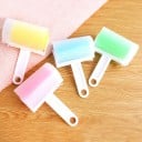 Cleaning Roller for Textiles and Clothing For Fluff and Dust Transparent Protective Cover Handle with Hanging Loop Plastic and TPR 17 x 10 x 5