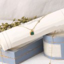 Colar dourado para senhora com cristal 3