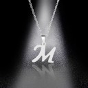 Colar feminino com a letra D130 15