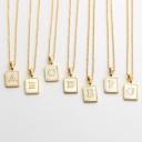 Colar feminino com a letra D387 4