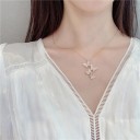 Colar feminino com borboletas D670 1