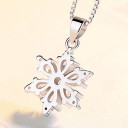 Colar feminino com floco de neve D516 4