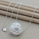 Colar feminino com pendente D550 1