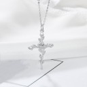 Colar feminino cruz com rosa 3