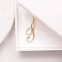 Colar feminino letra 18