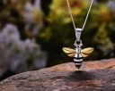 Colgante de abeja para mujer 2
