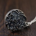 Colgante hueco de plata para mujer 4