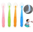 Colher de silicone para os mais pequenos J2726 2