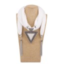 Collana con foulard da donna 21