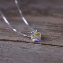 Collana da donna con cubo arcobaleno 2
