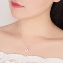Collana da donna con fiore 2