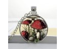 Collana da donna con funghi velenosi argento