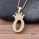 Collana da donna con lettera e corona 18