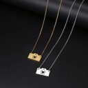 Collana da donna con macchina fotografica 2