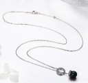 Collar de mujer con círculo y perla. 3