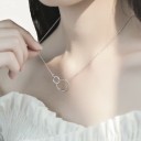Collar de mujer con círculos conectados 6