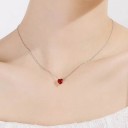 Collar de mujer con corazón de cristal. 4