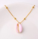Collar de mujer con cuentas y conchas 11