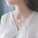 Collar de mujer con globo terráqueo y brújula 4