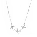 Collar de mujer con golondrinas 4