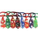 Collare con cravatta di Natale 1