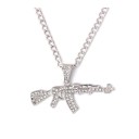 Collier avec arme 3