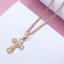 Collier avec croix D388 6