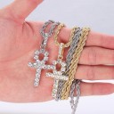 Collier avec croix D390 4