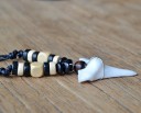 Collier avec dent de requin 3