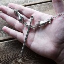 Collier avec épée 2